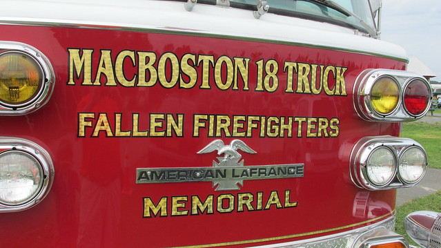 MacBoston 18 Truck Aerial Ladder