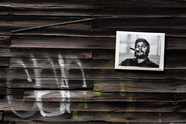 Che on a Shed