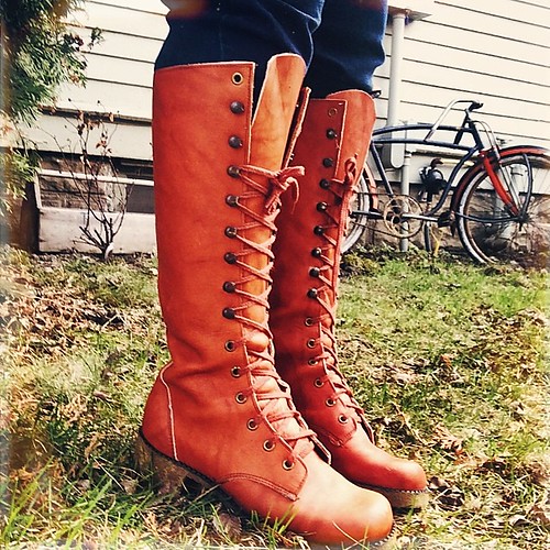 I just fell in love- with mint vintage condition boots- I found at a garage sale. Perfect for my travels  #vintage #boots #TagStaGram.app #fashion #fashionable #instafashion #fashiondiaries #instashoes #shoesoftheday | by alikafaythe