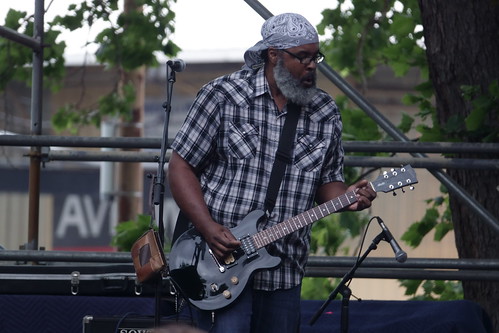 Alvin Youngblood Hart at French Quarter Fest - 4.13.19. Photo by Keith Hill.
