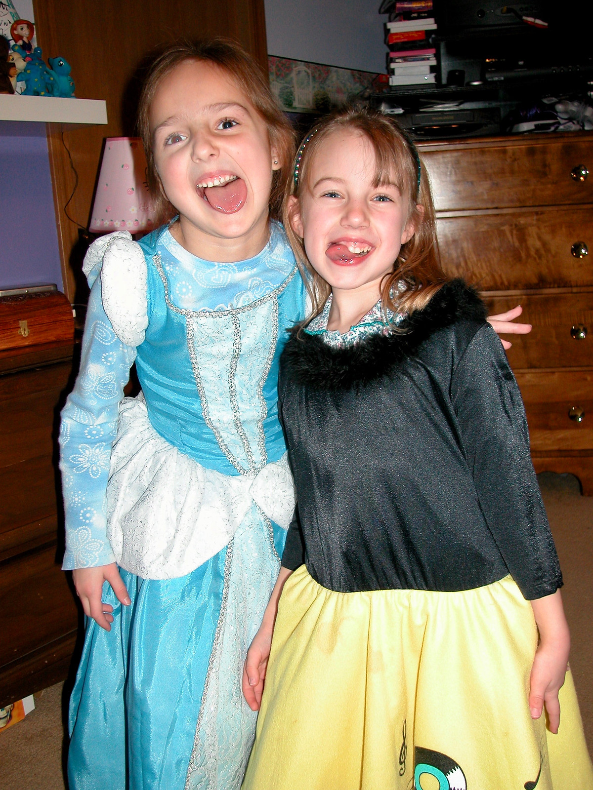 2005-01-12 Rebecca & Friend