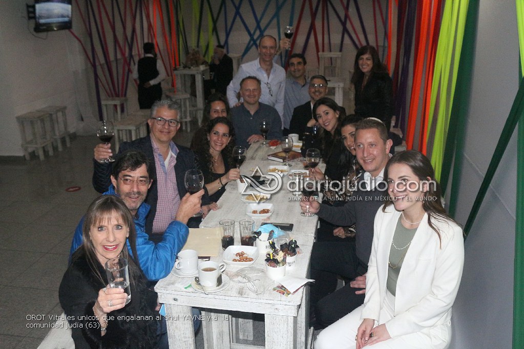 Galería de Fotos 49 OROT Vitrales unicos que engalanan al Shul YAVNE y a la comunidad judía (63)