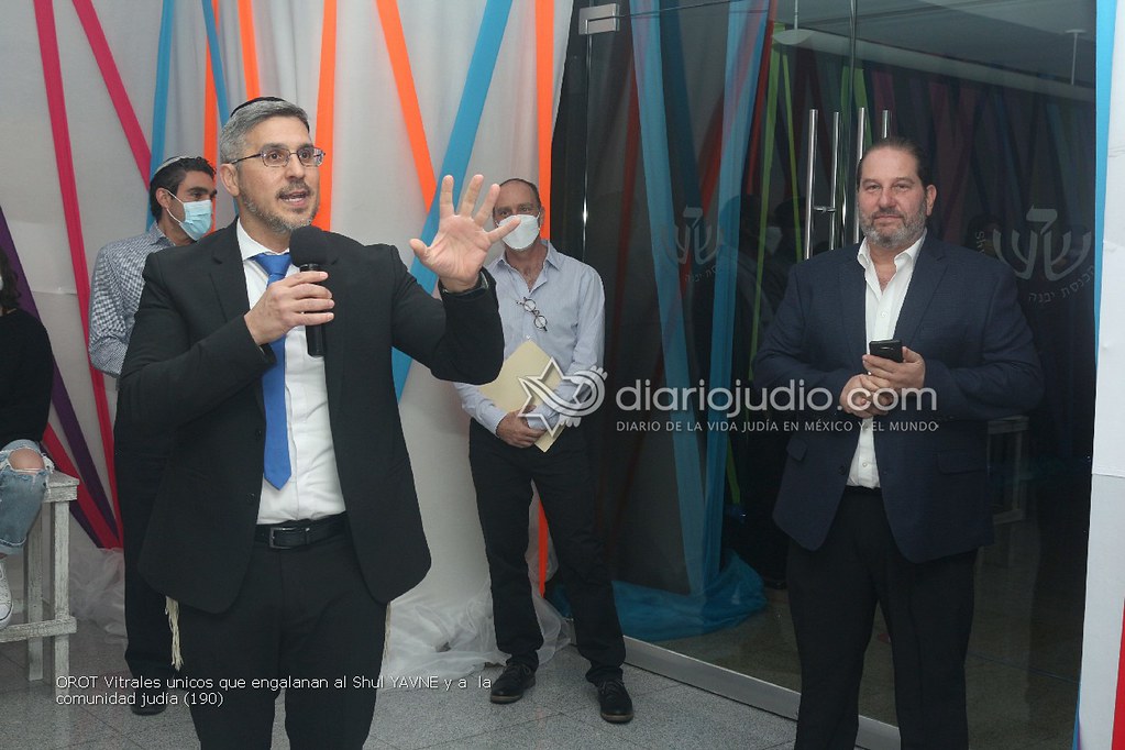 Galería de Fotos 133 OROT Vitrales unicos que engalanan al Shul YAVNE y a la comunidad judía (190)