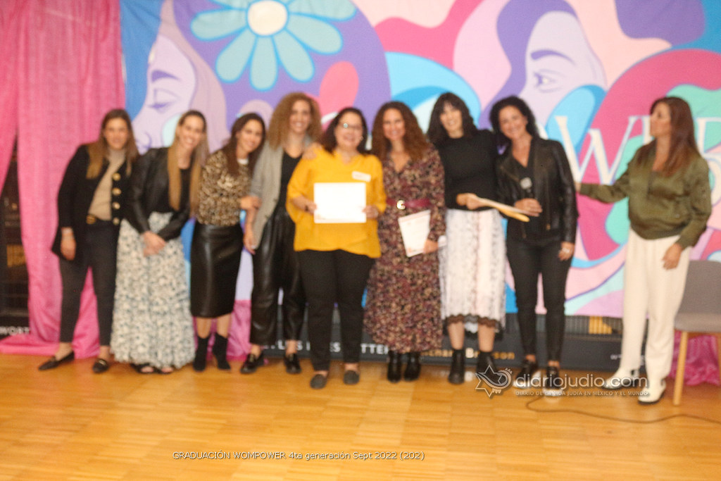 Galería de Fotos 195 GRADUACIÓN WOMPOWER 4ta generación Sept 2022 (202)