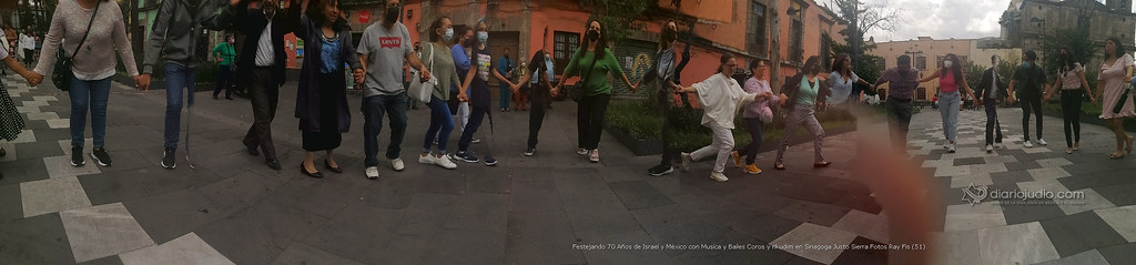 Galería de Fotos 345 Festejando 70 Años de Israel y Mèxico con Musìca y Bailes Coros y rikudim en Sinagoga Justo Sierra Fotos Ray Fis (51)