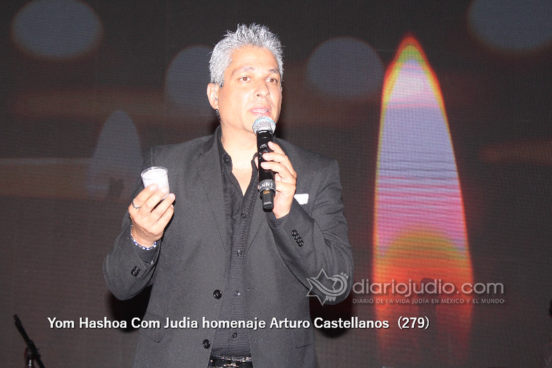 Galería de Fotos 275 Yom Hashoa Com Judia homenaje Arturo Castellanos (279)