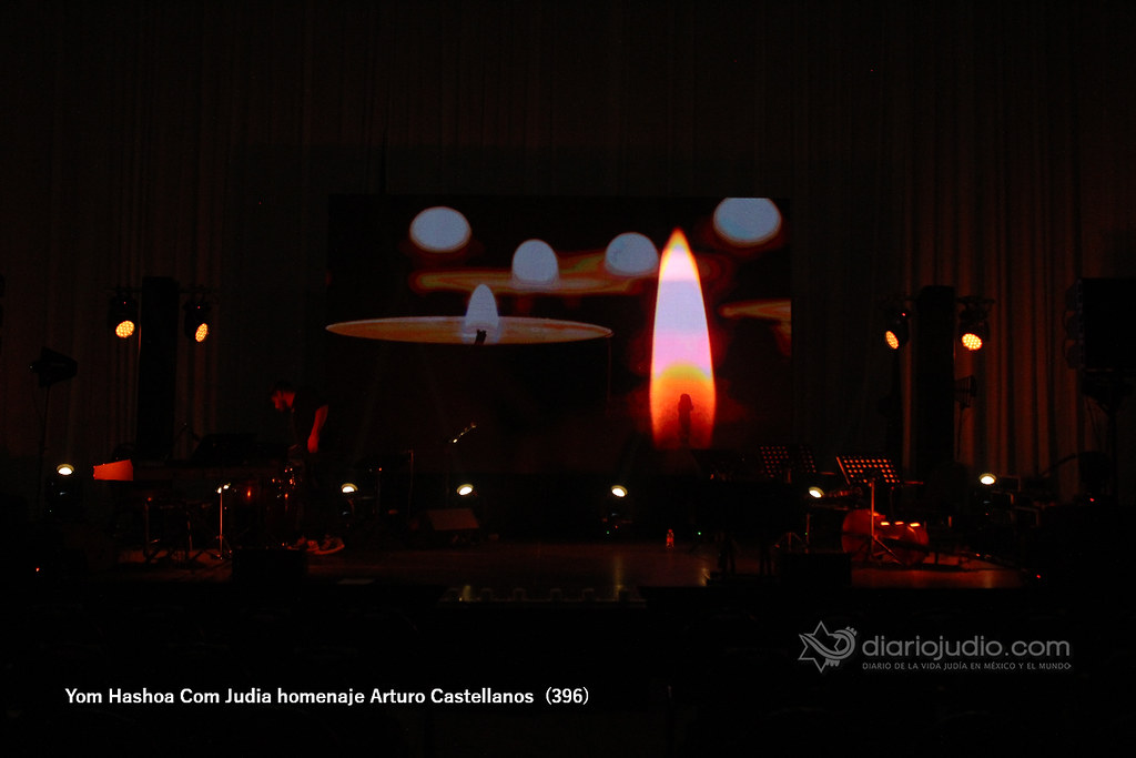 Galería de Fotos 441 Yom Hashoa Com Judia homenaje Arturo Castellanos (396)