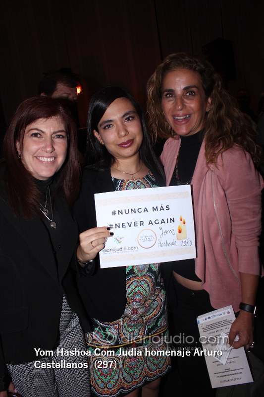 Galería de Fotos 293 Yom Hashoa Com Judia homenaje Arturo Castellanos (297)