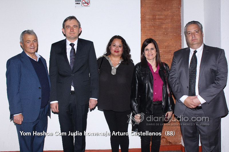 Galería de Fotos 85 Yom Hashoa Com Judia homenaje Arturo Castellanos (88)