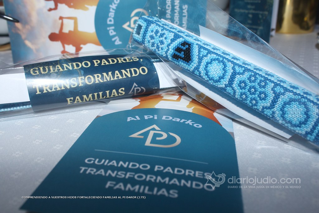Galería de Fotos 124 COMPRENDIENDO A NUESTROS HIJOS FORTALECIENDO FAMILIAS AL PI DARKO