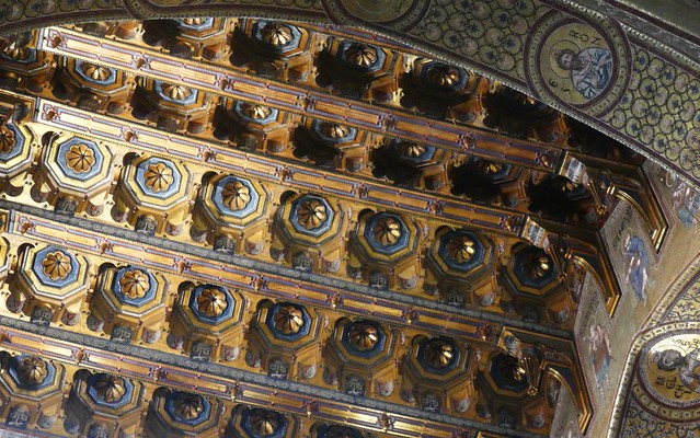 Plafond du bas-côté, cathédrale Santa Marion Nuova, XIIe siècle, Monreale, province de Palerme, Sicile, Italie.