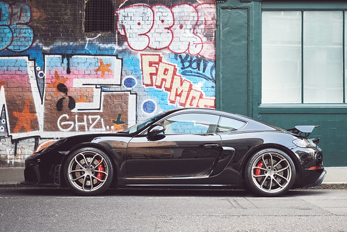 urban Cayman | by d0gwalker