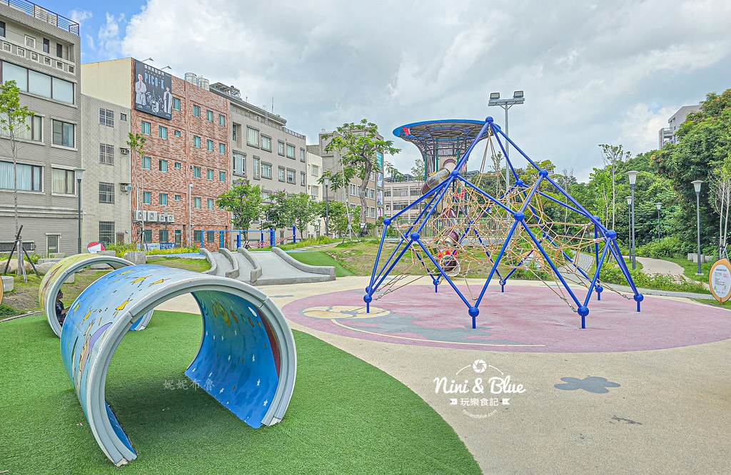 員林三和公園 共融盪鞦韆 溜滑梯11
