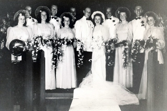 Florence, Reggie, Johnnie, Ed Moe, Avis, Warren, Merrill, Connie, Willard, Leola, Harold, ?